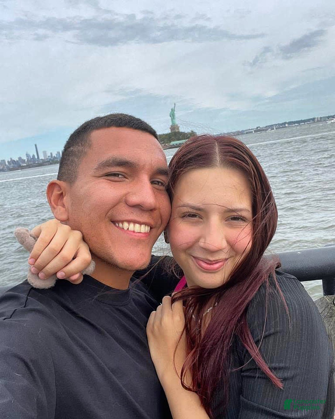 Gallery Image {{count}}