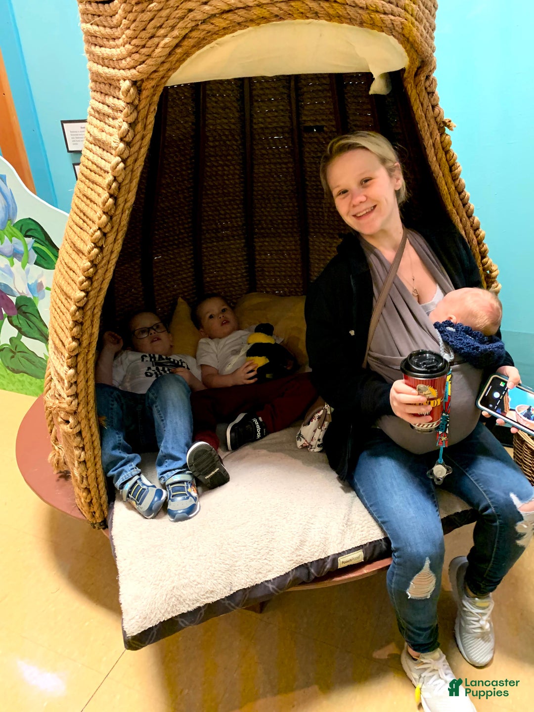 Gallery Image {{count}}