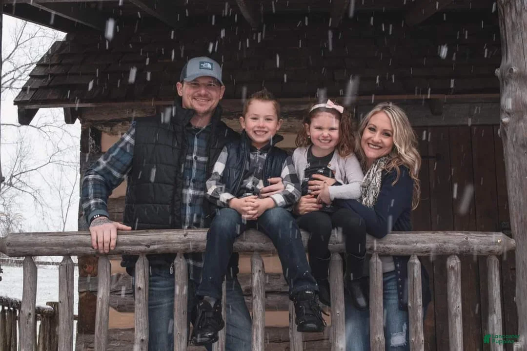 Gallery Image {{count}}