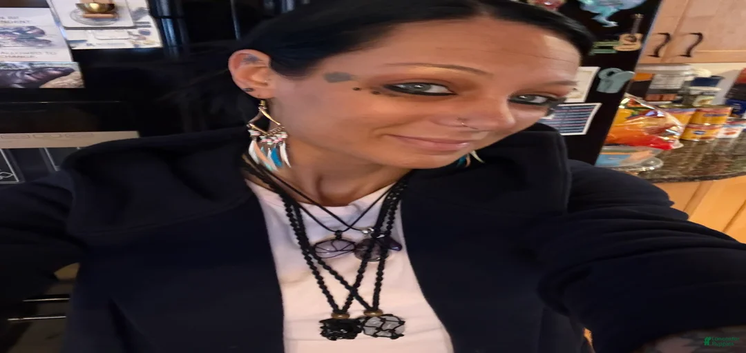 Gallery Image {{count}}